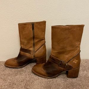 Patricia Nash boots